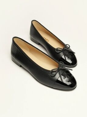 EUC! 🤩 CHANEL Lambskin & Patent Calfskin Ballerinas, Black, Size 41